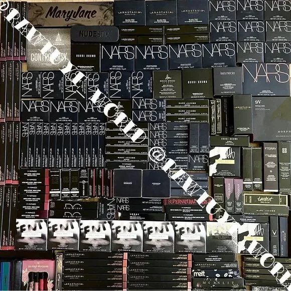 BIGGEST BEST HIGH END MYSTERY MAKEUP BOX 2X+ MSRP VALUE GIFTS SURPRISES! - Picture 2 of 16